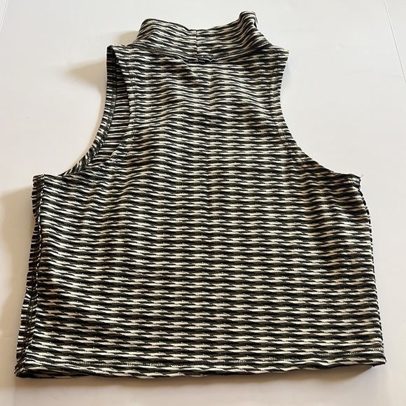 Free People High Neck Tank Top Size Medium - Picture 2 of 5
